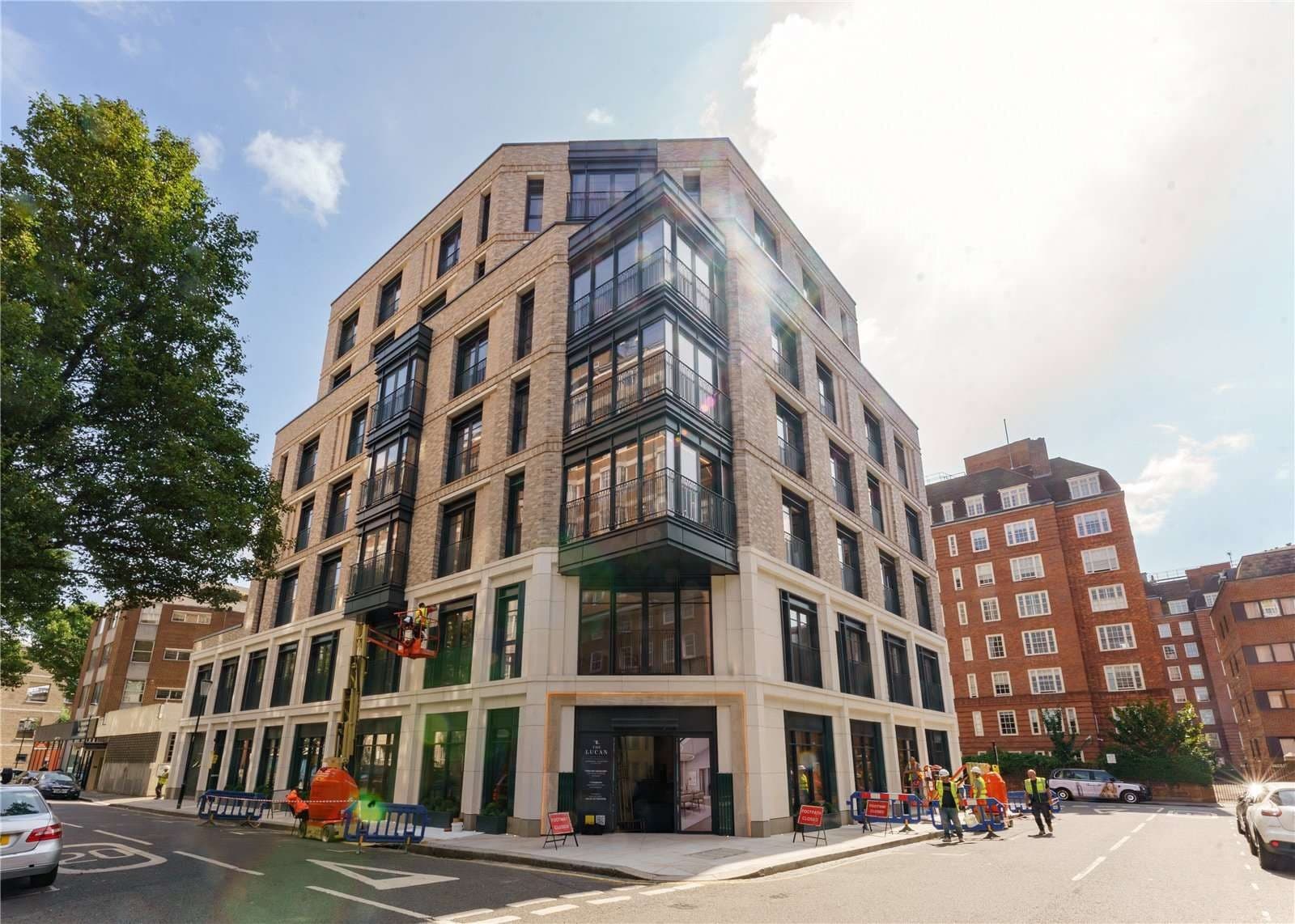 The Lucan Chelsea Autograph Collection location